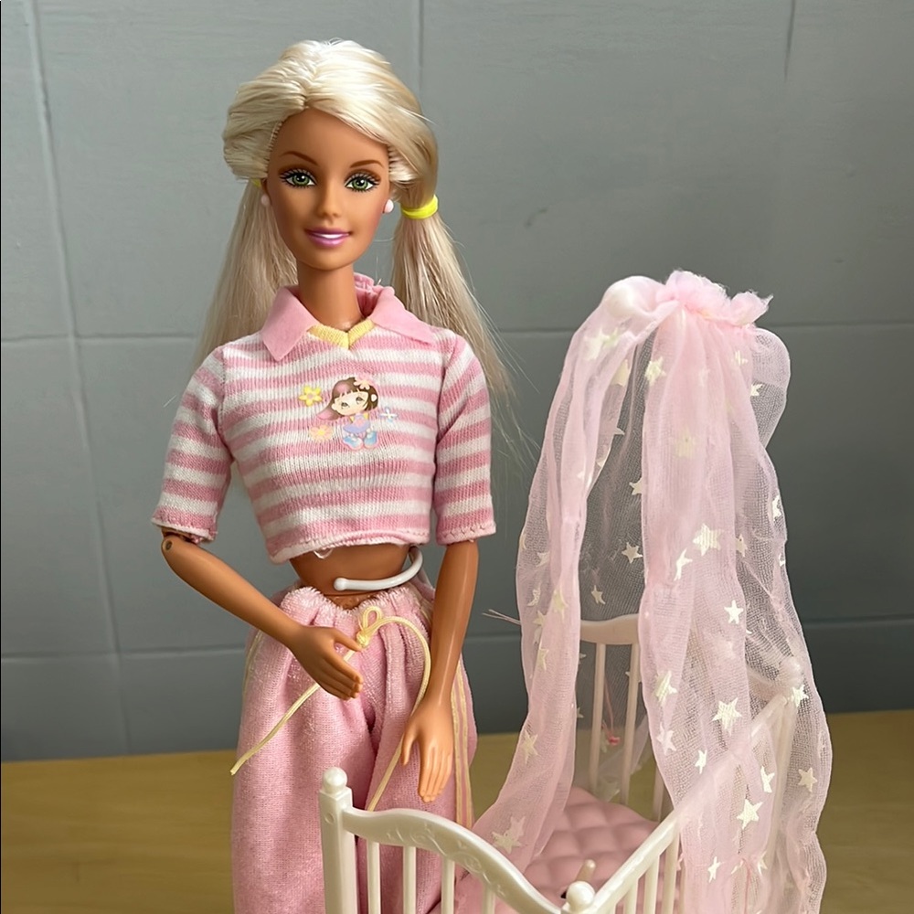 Barbie and Krissy Bedtime